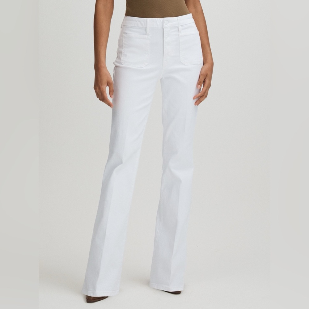 NWOT Good American Good Classic Boot Jeans in White. Size 26